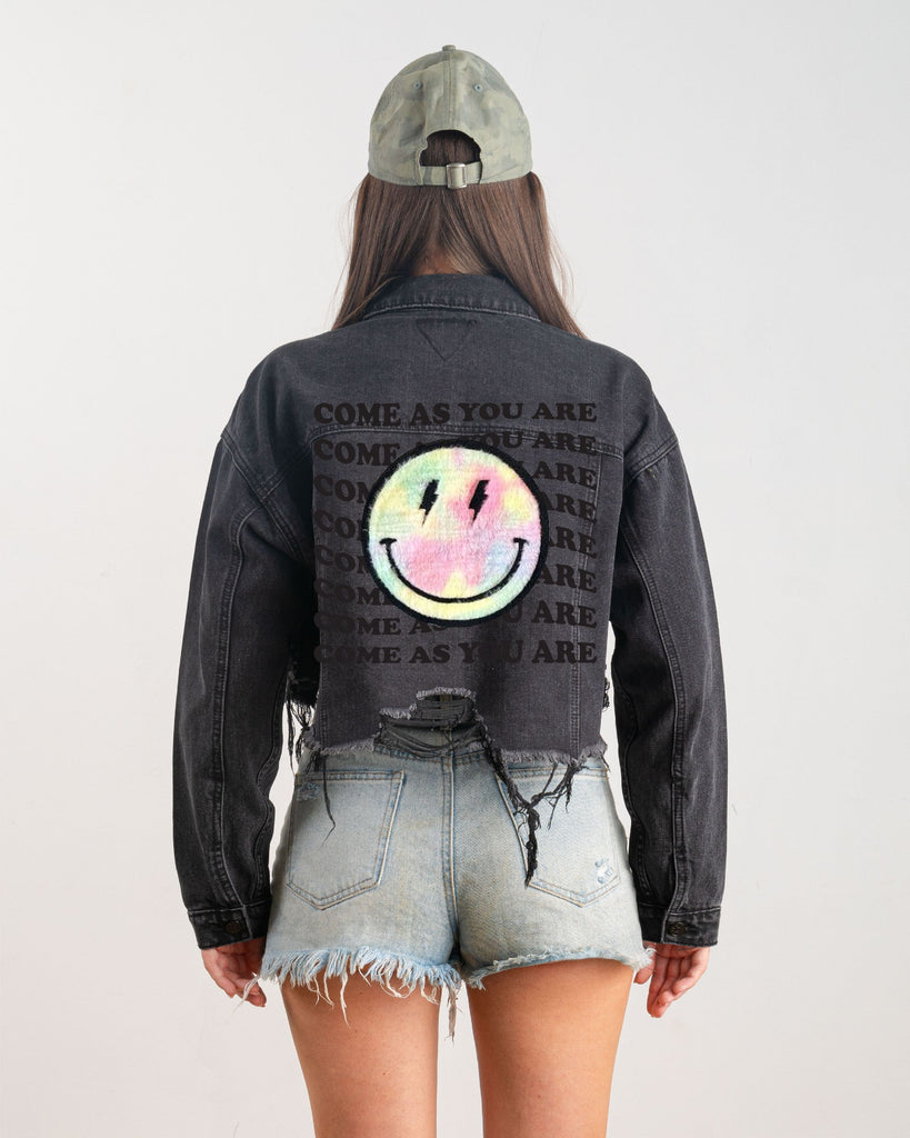 200092-COME AS YOU ARE SMILEY Crop Denim Jacket